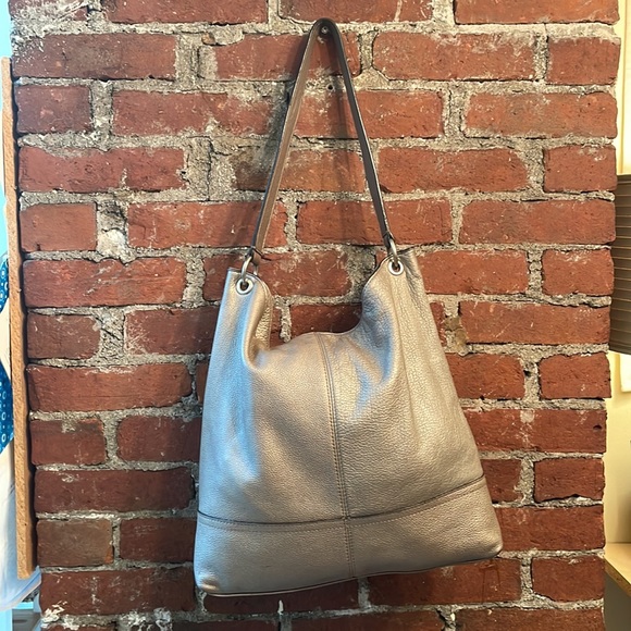 Banana Republic Metallic Leather Bag - Picture 2 of 9